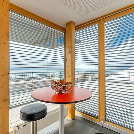 Hotel Alpes & Lac Neuchâtel Εξωτερικό φωτογραφία