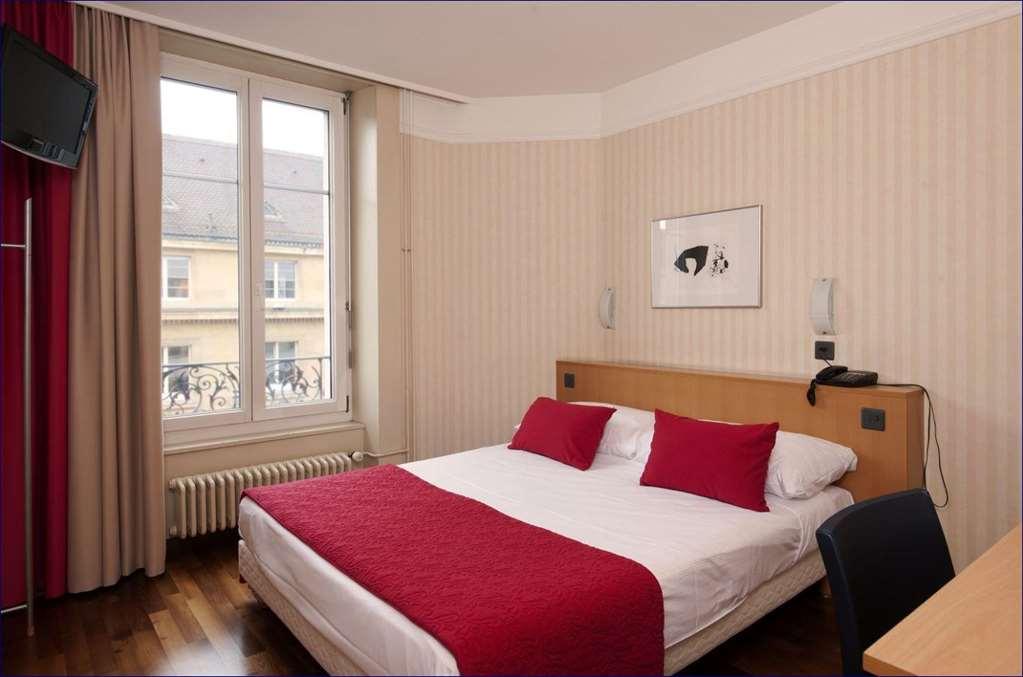 Hotel Alpes & Lac Neuchâtel Δωμάτιο φωτογραφία
