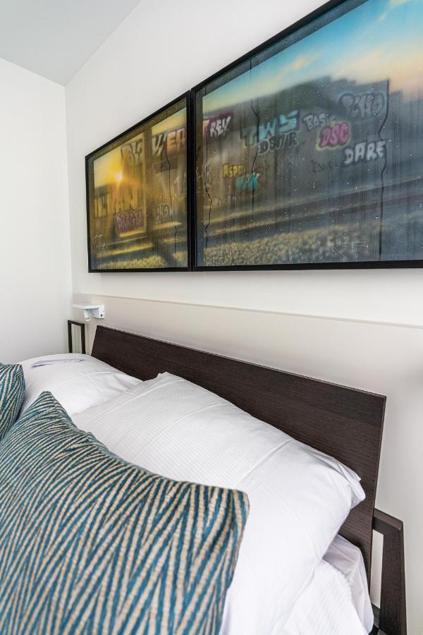 Hotel Alpes & Lac Neuchâtel Εξωτερικό φωτογραφία
