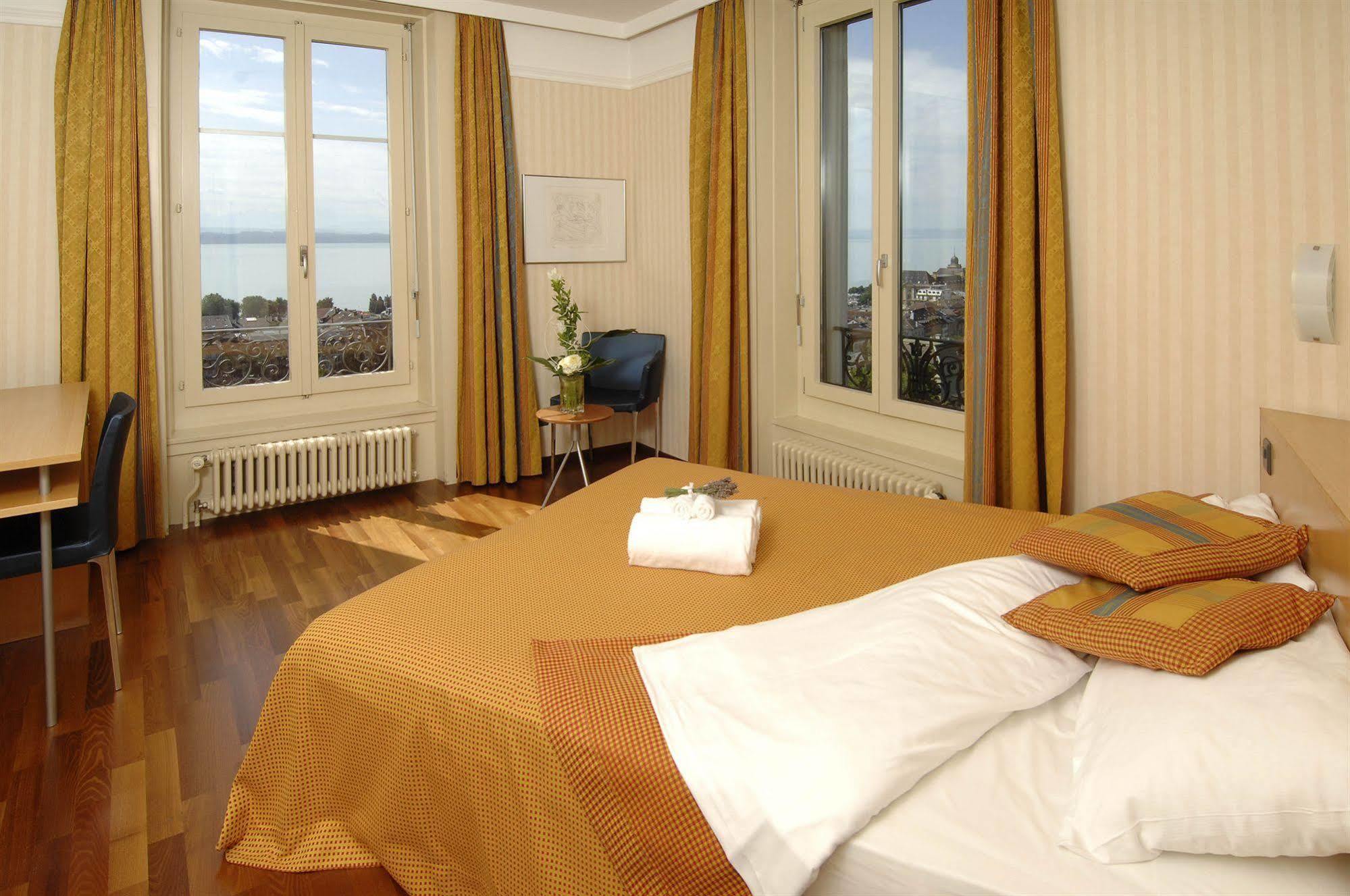 Hotel Alpes & Lac Neuchâtel Εξωτερικό φωτογραφία